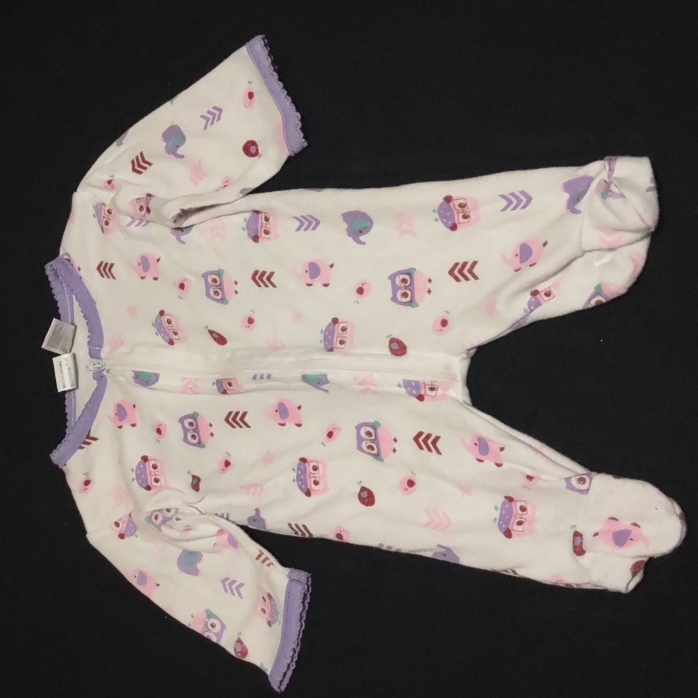 Zipper pack and play outfit